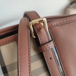 Burberry popular model number: 22585